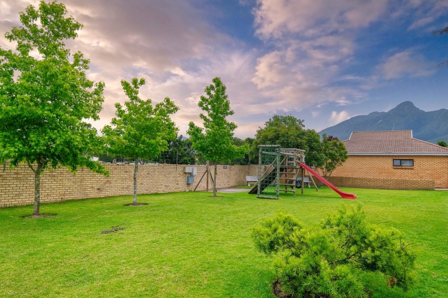 2 Bedroom Property for Sale in George East Western Cape